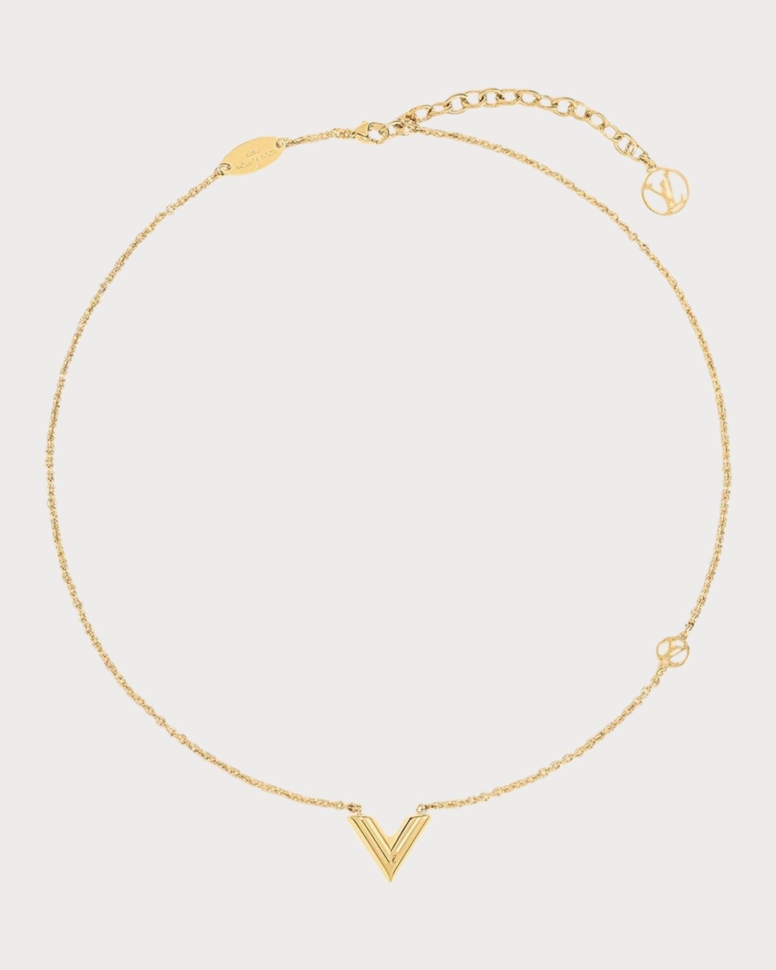 LOUIS VUITTON M00857 Essential V Necklace Metal(Gold)